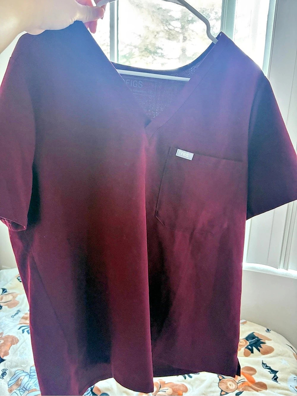 FIGS Casma Three-Pocket Scrub Top Red